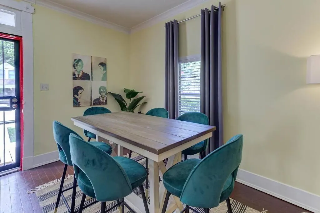 Bright & Charming Cottage With Fire Pit And Porch Swing - Close To Beale Street, Bbq, Graceland, And The Liberty Bowl Мемфис США